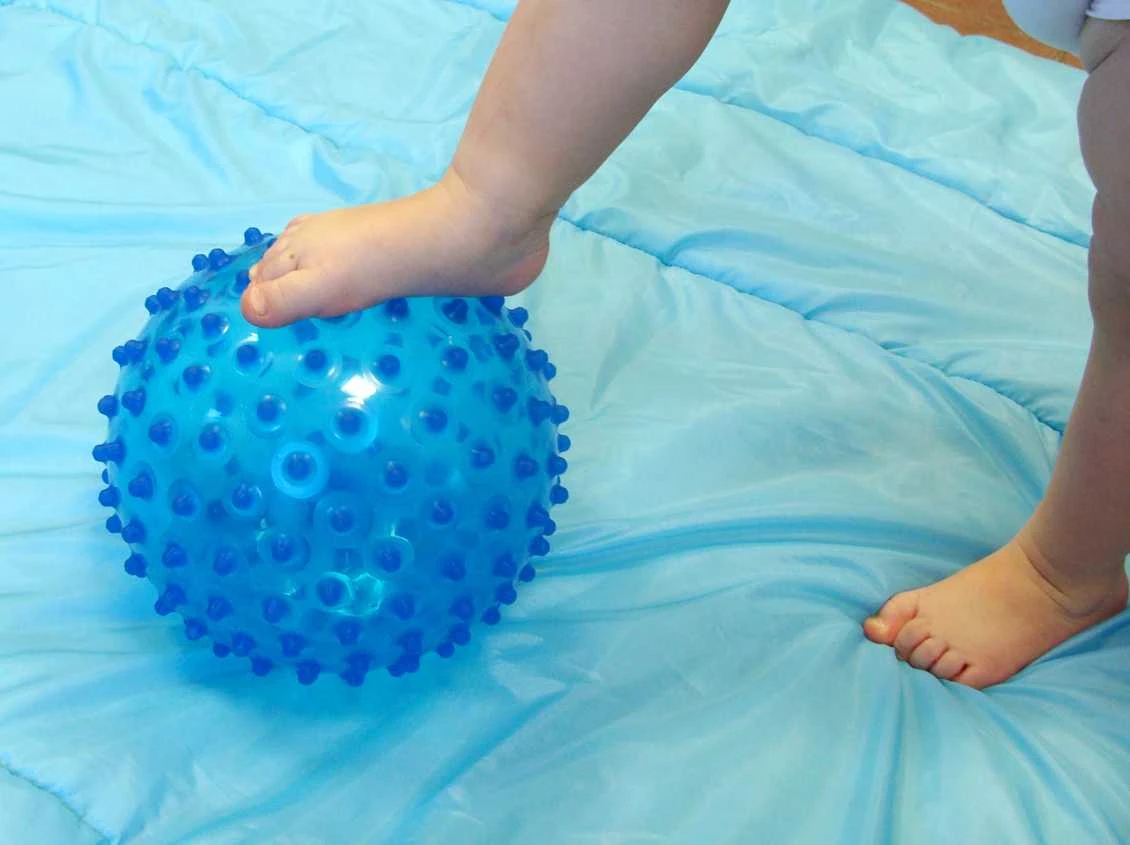 Balle Sensorielle Bleue 20cm - Ludi 6 Balle Sensorielle Bleue 20cm - Ludi - Image 4