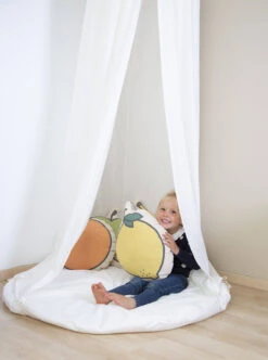 Ciel De Lit Et Tapis De Jeu Blanc Childhome -BéBé Maison Magasin 537a6e4c74807529335aac1be372