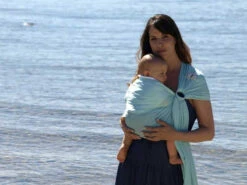 Porte-bébé Sling - SUKKIRI - Menthe -BéBé Maison Magasin 6a58b91b8f09505a0a451bed4f5e