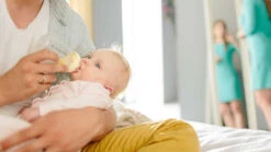 MEDELA - Biberon Avec Calma - 250 Ml 7 MEDELA - Biberon Avec Calma - 250 Ml -BéBé Maison Magasin 6fb6099ea767d4a68ed26c83da95