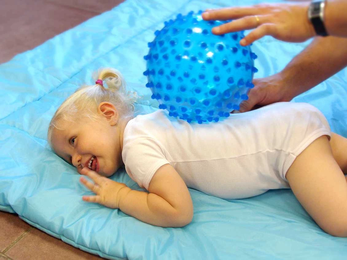 Balle Sensorielle Bleue 20cm - Ludi 7 Balle Sensorielle Bleue 20cm - Ludi - Image 5